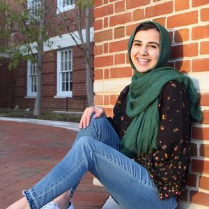 Meet your Posher, Ayesha